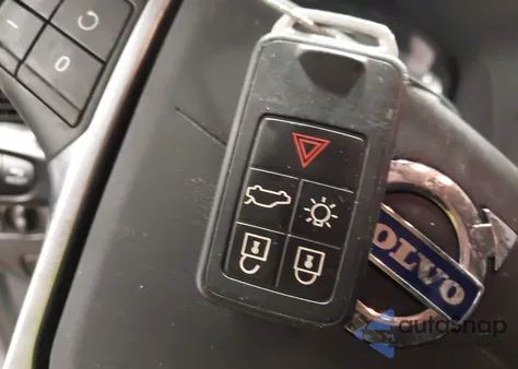 2017 Volvo S60 T5 Dynamic из США, поврежденный, VIN YV140MTL9H2437956